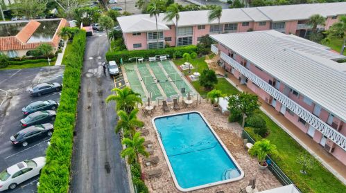 300 20th St, Boca Raton FL  33431-8137 exterior