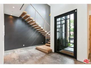 355 Mansfield Ave, Los Angeles CA  90036-2623 exterior