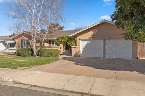 2020 Carleton Dr, Turlock, CA 95382-2115
