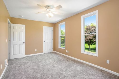 824 1 St, Grand Rapids MI 49504-5575 exterior