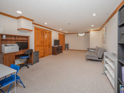 6303 Eagle Rdg Dr, Kalamazoo MI 49004-8677 exterior