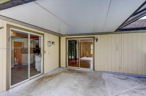 681 College Park Rd, Fort Pierce FL 34953-3330 exterior