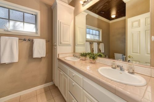 3390 Beatty Dr, Folsom CA 95762-7000 exterior