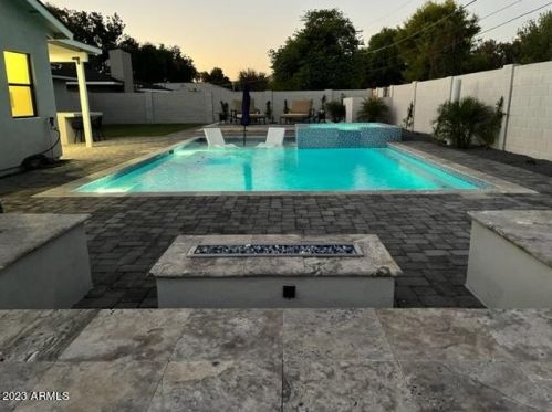 8001 11th Ave, Phoenix AZ  85021-5626 exterior