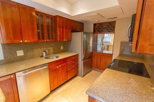 6334 Bordeaux Ave, Dallas TX  75209-5700 exterior