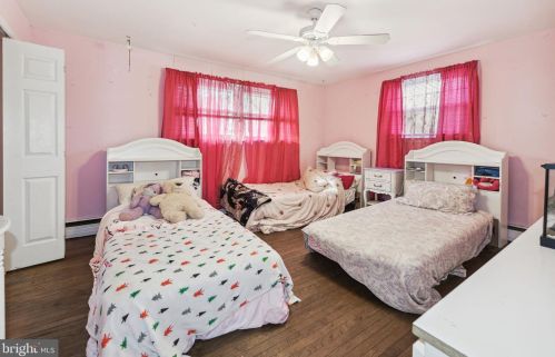 111 Hillside Ave, Haddon Heights NJ 08035-1132 exterior