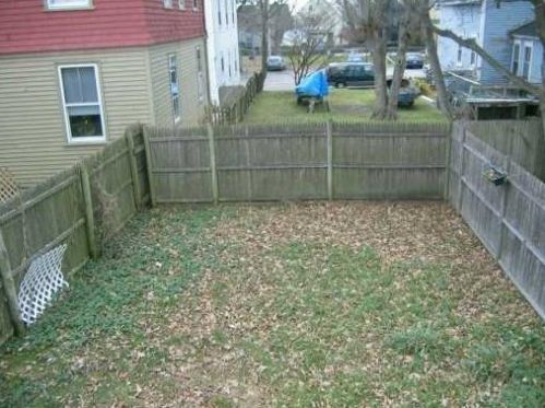 24 Tilden Ave, Middletown, RI 02840-2033