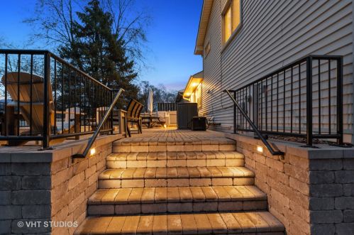 5760 Allemong Dr, Matteson IL 60443-1001 exterior