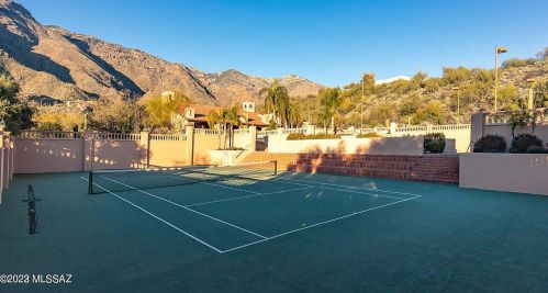 6730 Chapultapec Cir, Tucson AZ  85750-1001 exterior