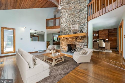 2344 Evergreen Ln, Pottstown PA 19465-8884 exterior