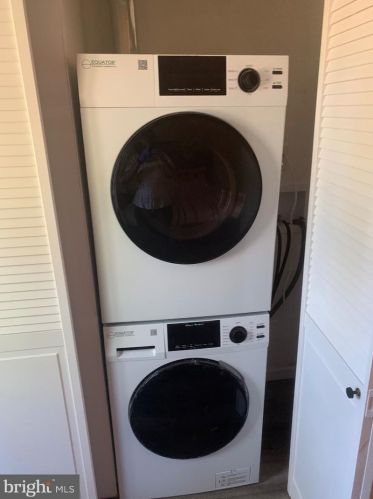 410 Chippewa Trl, Browns Mills NJ exterior