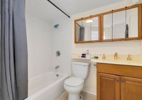 5428 Sawyer Ave, Chicago IL 60632-2624 exterior