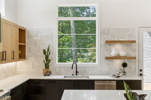 3986 Ashford Dunwoody Rd, Atlanta GA 30319-2002 exterior