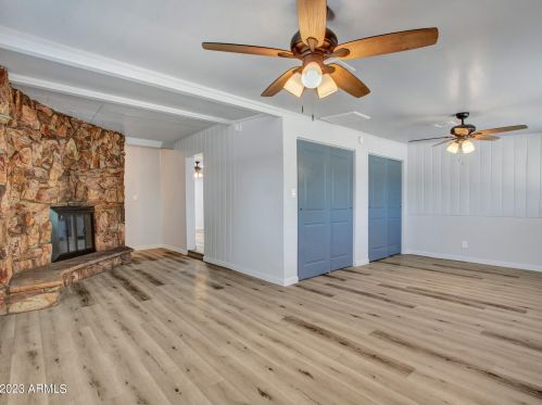 5526 Clarendon Ave, Phoenix AZ 85033-4118 exterior