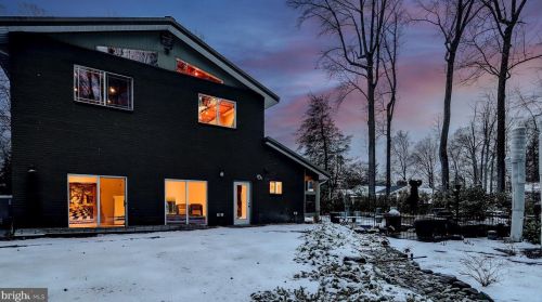 4512 Dolphin Ln, Alexandria VA 22309-3110 exterior