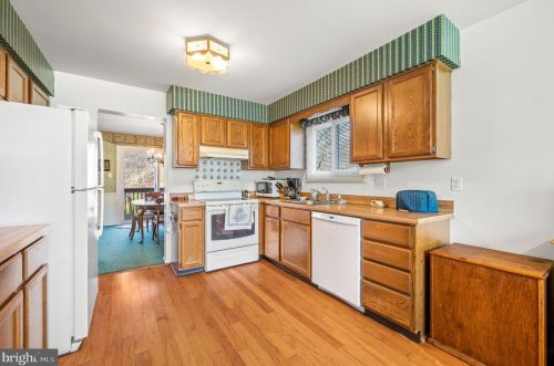 7 Abel Pl, Media PA 19063-5423 exterior