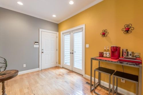 1758 Marietta Rd, Atlanta GA 30318-2735 exterior