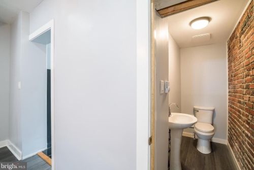 2032 Colorado St, Philadelphia PA  19145-2912 exterior