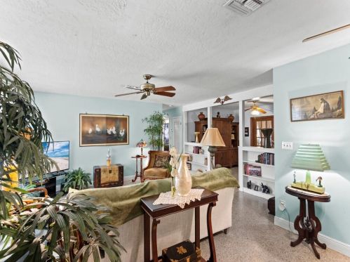 2629 Rainbow Dr, Fort Pierce, FL 34981-4982