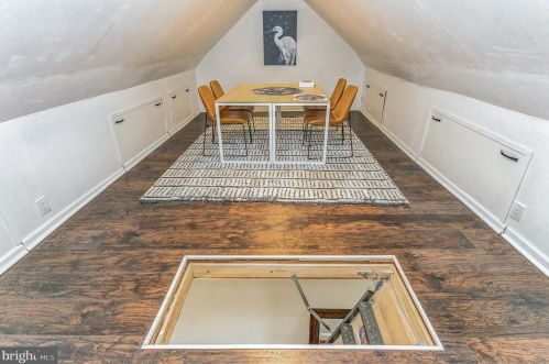 1612 Oakcrest Dr, Alexandria VA 22302-2337 exterior