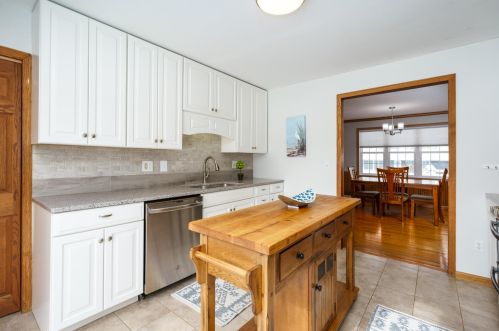 45551 Peninsula Dr, Grand Junction MI 49056-9462 exterior