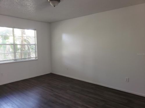 8592 Channelview Cir, Tampa FL  33614-8119 exterior