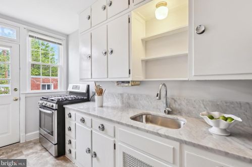 4116 10 St, Washington DC 20002-3719 exterior