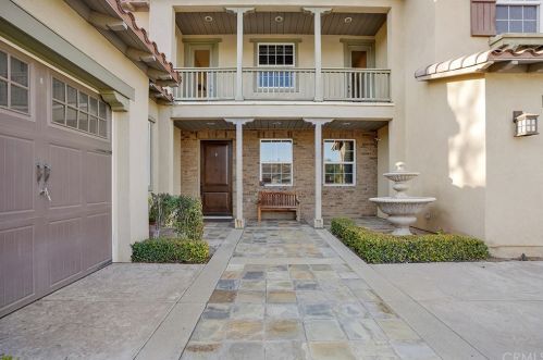 12612 Sierra Creek Dr, Riverside CA 92503-8453 exterior