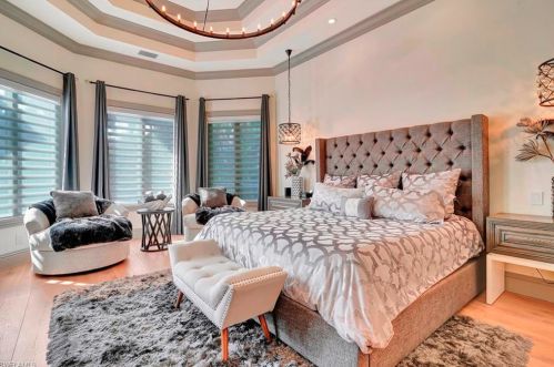 606 Binnacle Dr, Naples FL 34103-2725 exterior