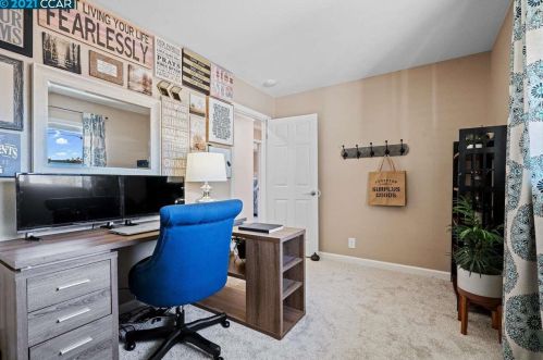 1669 Dorchester Pl, Concord CA 94519-1918 exterior