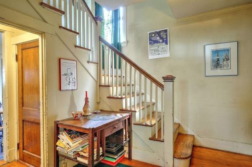 199 Rochambeau Ave, Providence RI 02906-1909 exterior