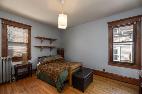 1139 Layton Blvd, Milwaukee WI 53215-1654 exterior