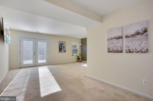 131 Catoctin Cir, Leesburg VA  20175-3808 exterior