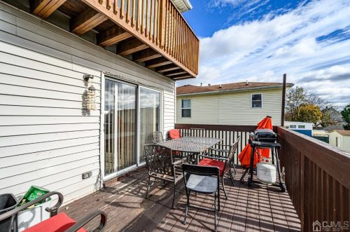 67 Sharot St, Carteret NJ 07008-2908 exterior