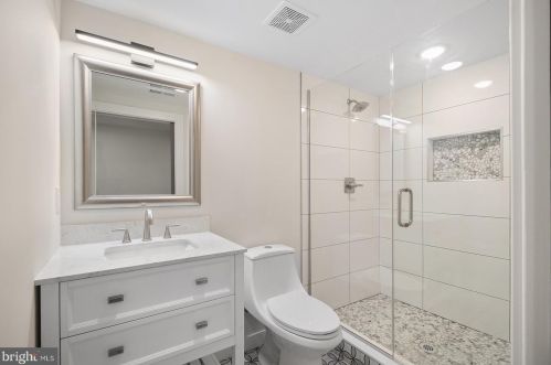 241 Allen St, Philadelphia PA  19125-4103 exterior