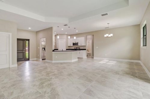 2547 58th Ave, Naples, FL 34120-2498