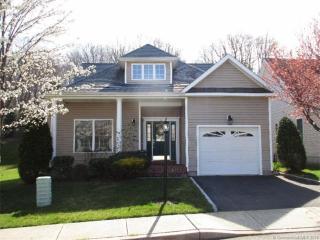 35 Jasmine Cir, Milford, CT 06461-1787