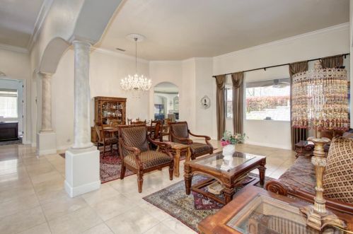 1086 Souza Dr, Folsom CA 95762-7556 exterior