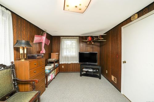 19 Sheldon Pl, Commack NY 11725-3237 exterior