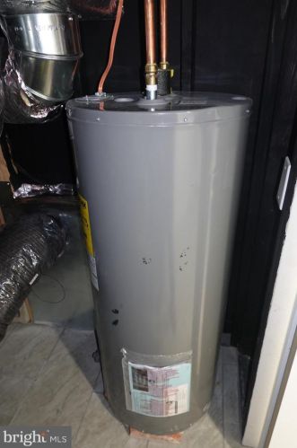 1525 Hicks St, Philadelphia PA  19146-4820 exterior