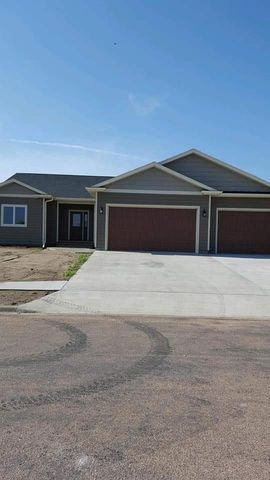 109 Plum Dr, Chamberlain, SD 57325-1038