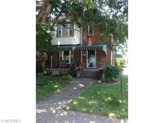 16620 Melgrave Ave, Cleveland, OH 44135-4410