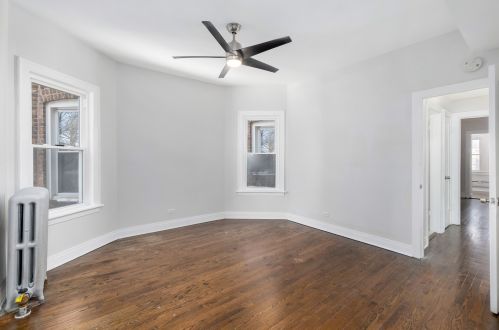 7259 Michigan Ave, Chicago IL 60637-4502 exterior