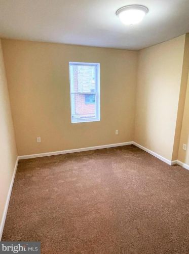 6624 18th St, Philadelphia PA  19126-2617 exterior