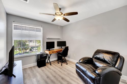 11753 Bennington Cir, Fort Pierce FL  34987-2717 exterior