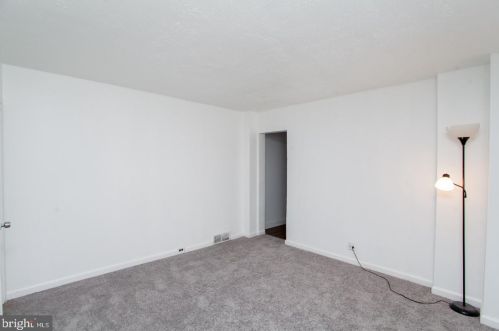 1407 Liberty St, Trenton NJ 08629-2214 exterior