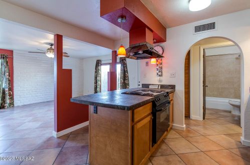 3214 Cherry Ave, Tucson AZ 85706-1406 exterior