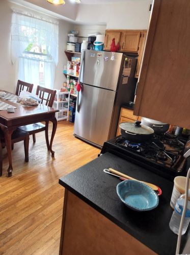 56 Jamaica Ave, Valley Stream NY 11580-6314 exterior