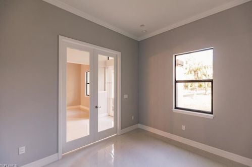 3768 10 Ave, Naples FL 34120-4979 exterior