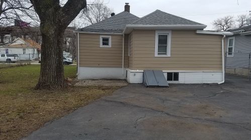 218 Davis St, Joliet, IL 60436-2737